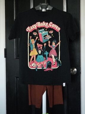 Spencer's Black Easy-Bake Coven Graphic Short Sleeve Tee